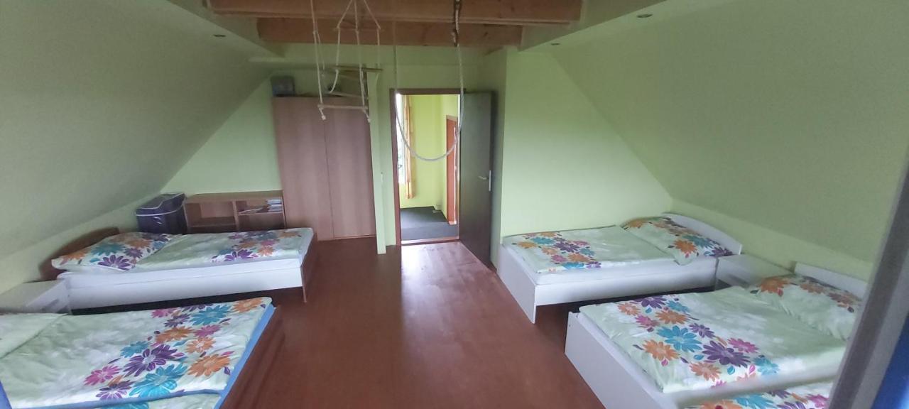Chata U Rybnika Msecke Zehrovice Luaran gambar